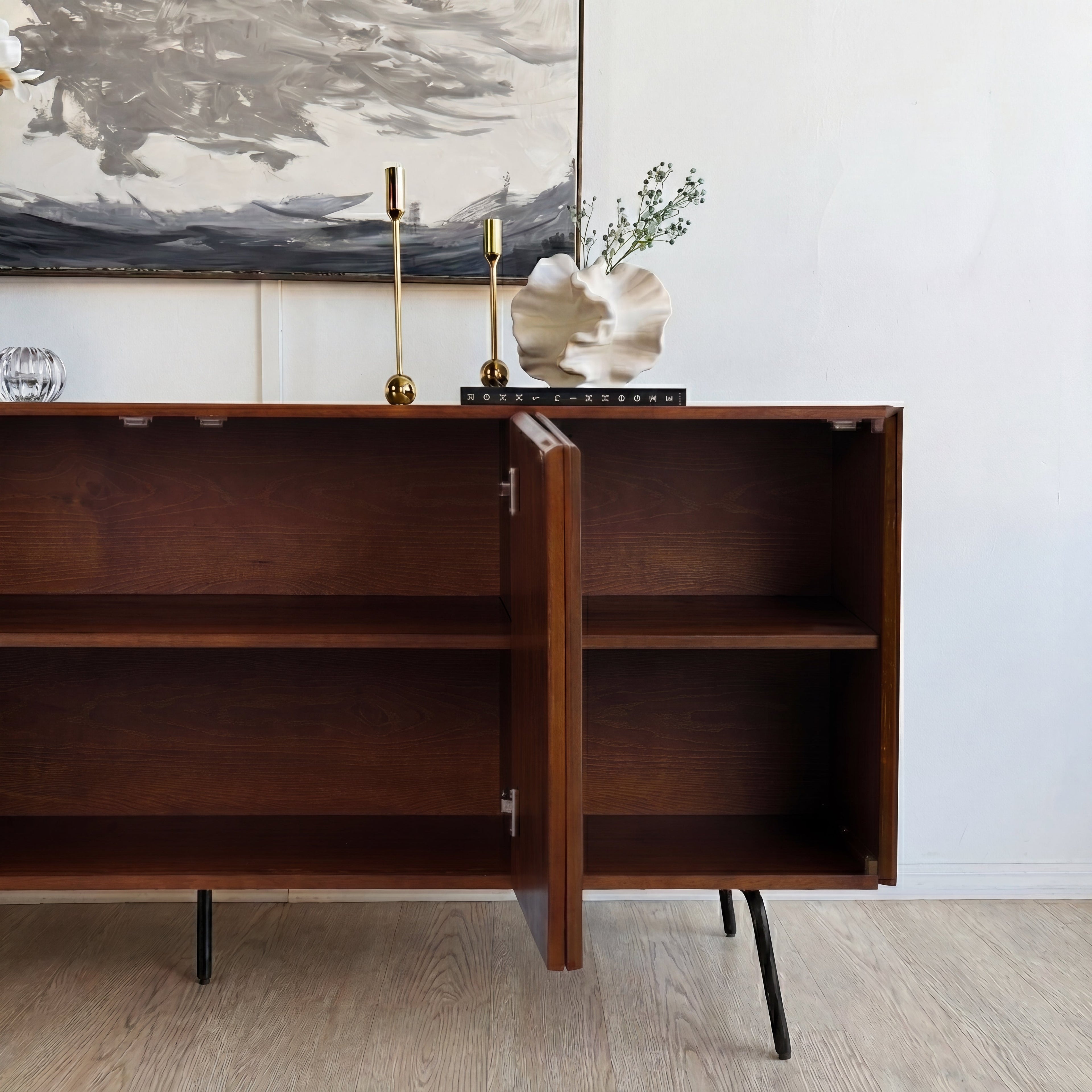 VEIL Sideboard  4 Doors